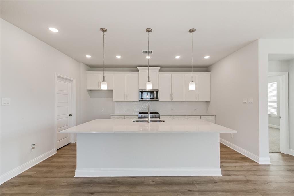 2021 Dandelion Drive Property Photo 2