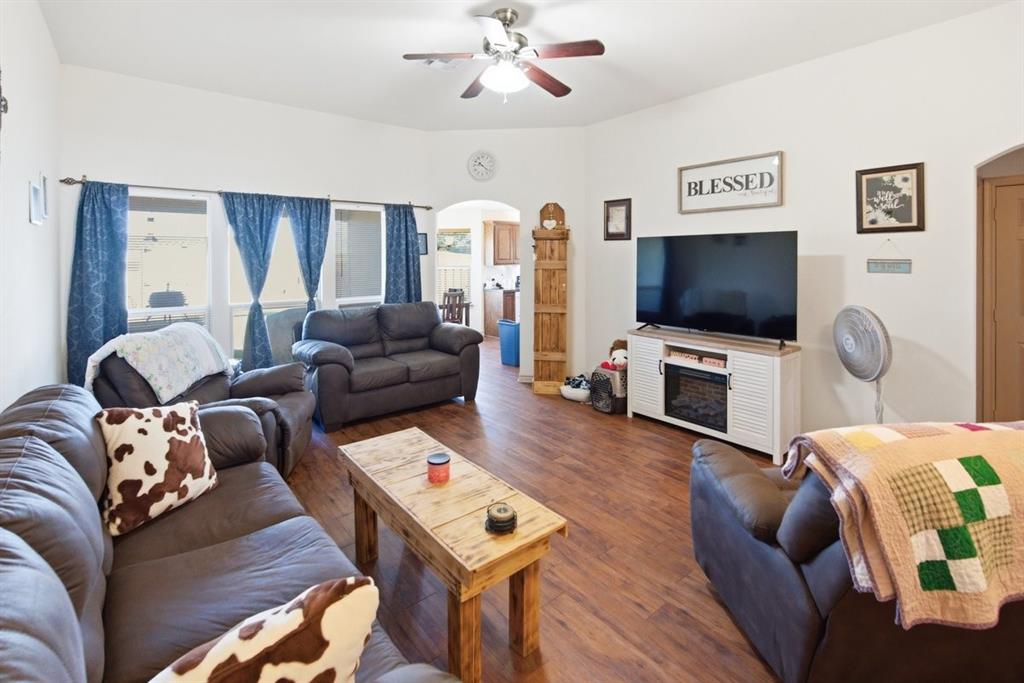 121 Joyce Street Property Photo 7