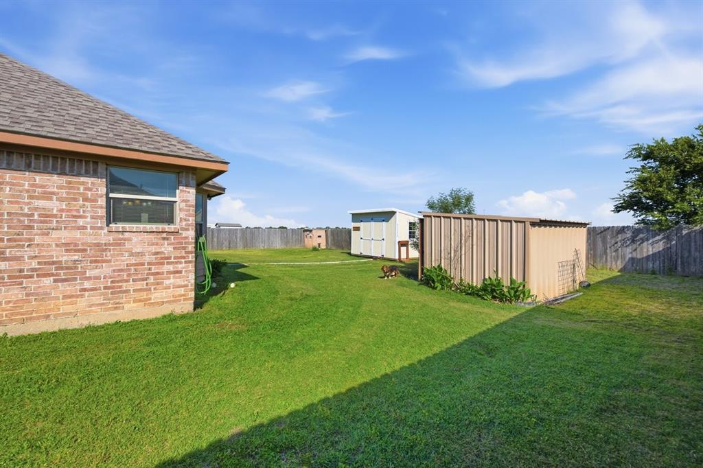121 Joyce Street Property Photo 23