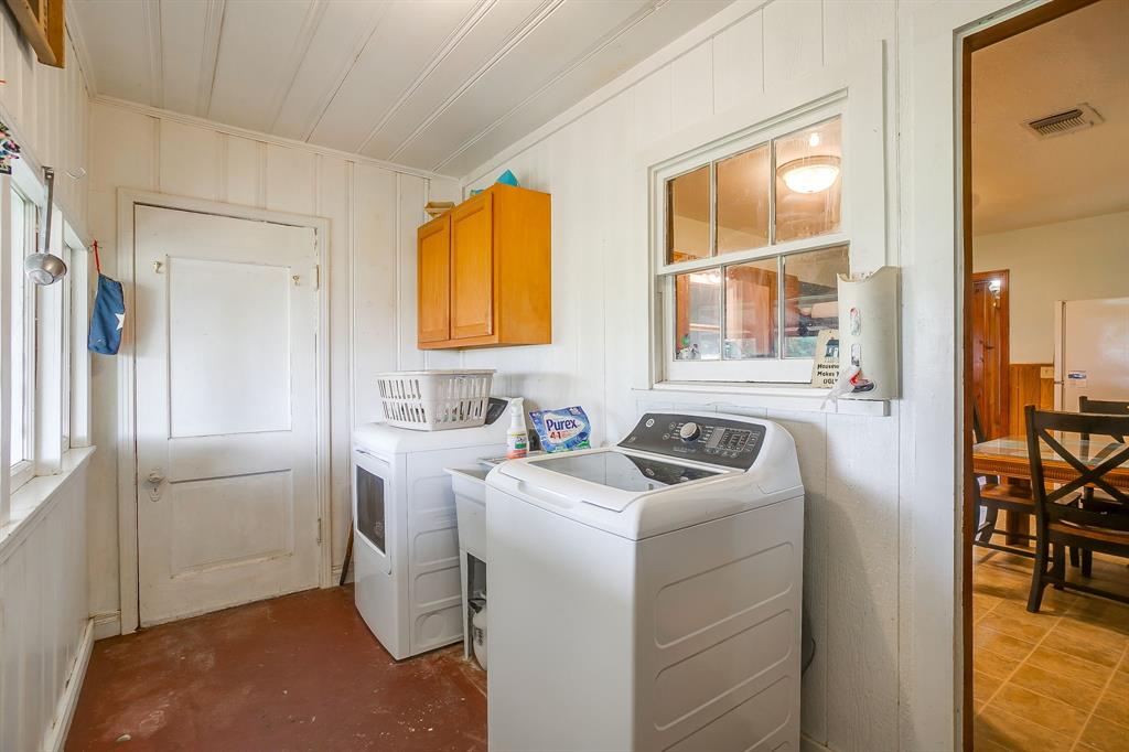300 S Caddo Street Property Photo 17