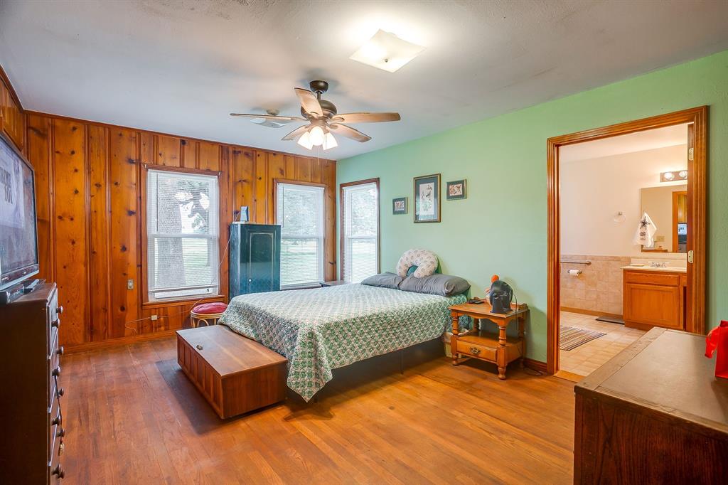 300 S Caddo Street Property Photo 18