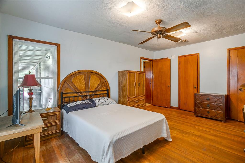 300 S Caddo Street Property Photo 27