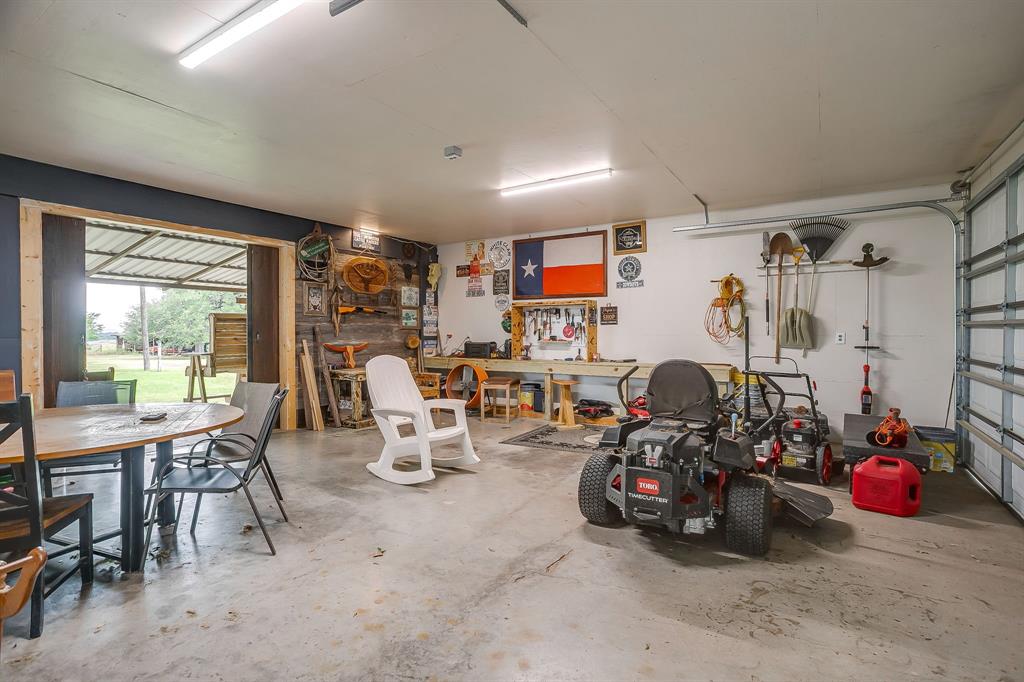 300 S Caddo Street Property Photo 29
