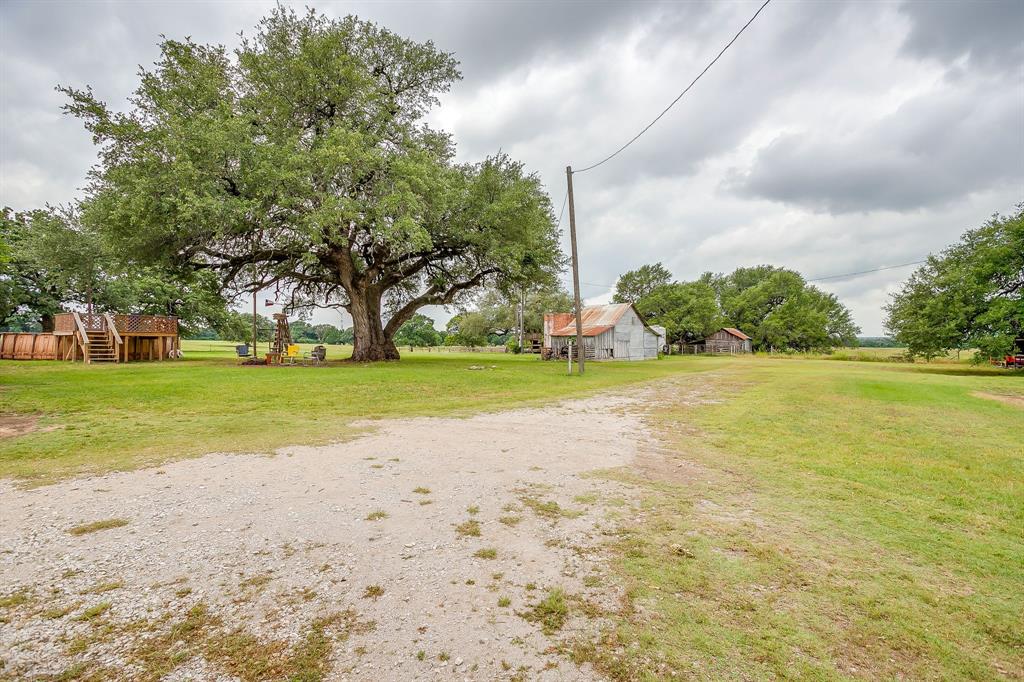 300 S Caddo Street Property Photo 32