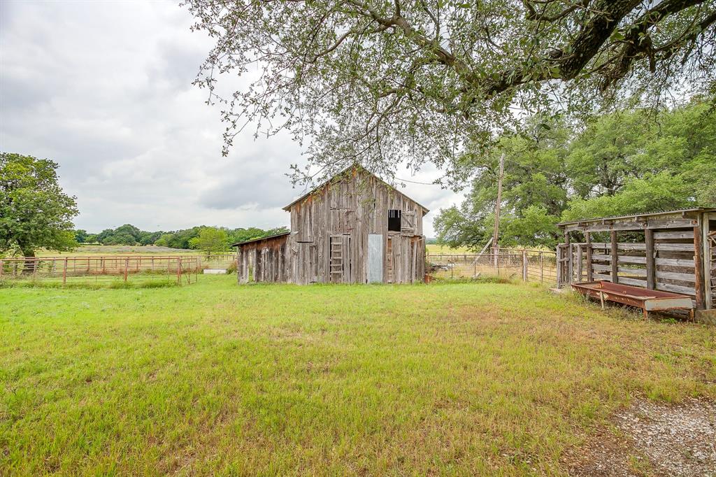 300 S Caddo Street Property Photo 36