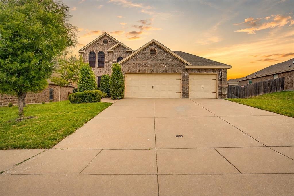 1537 Silverstone Drive Property Photo 1