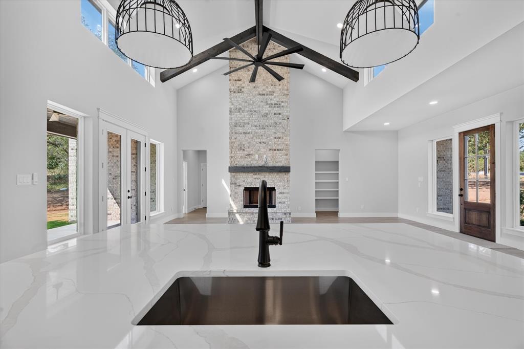 1000 Vh Ranch Road Property Photo 6