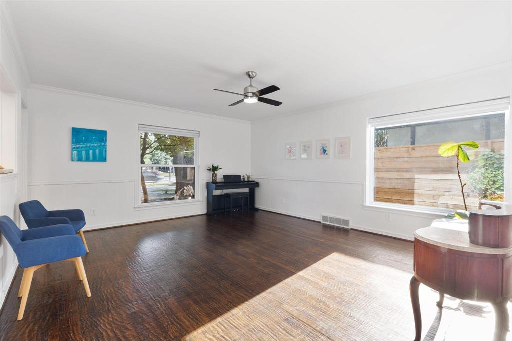 3605 Northwest Parkway Property Photo 19