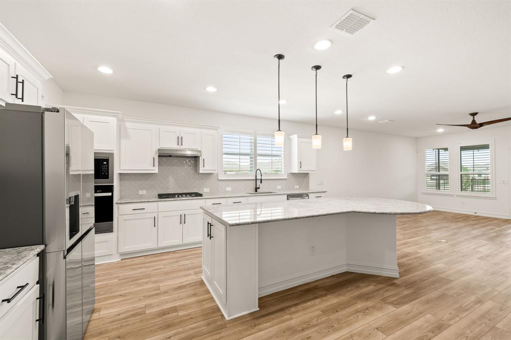 1201 Cornerstone Drive Property Photo 8