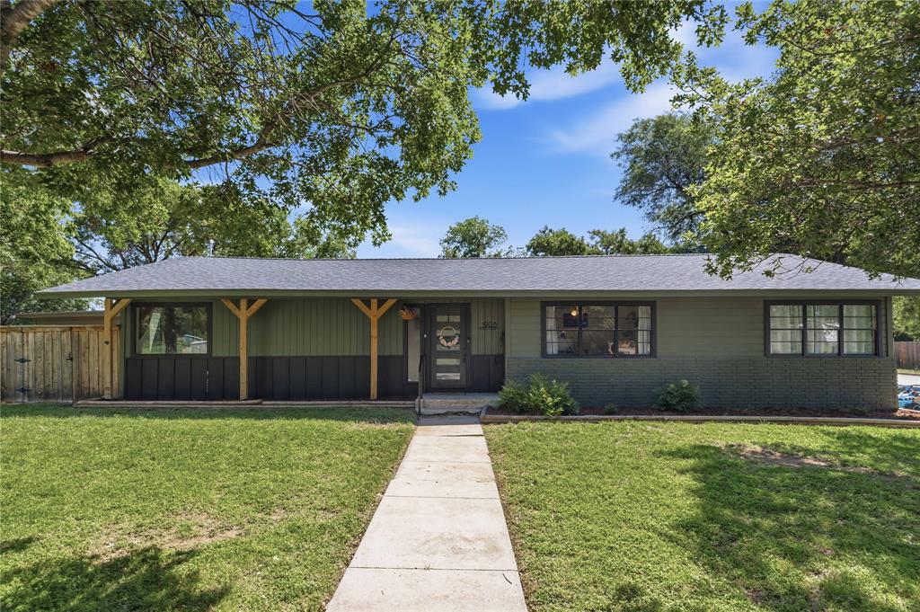 1908 8th Street Property Photo 1