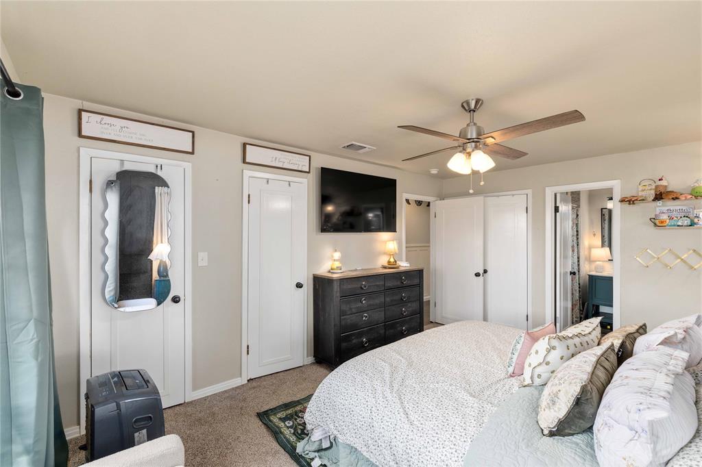 1908 8th Street Property Photo 18