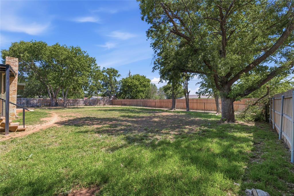 1908 8th Street Property Photo 32
