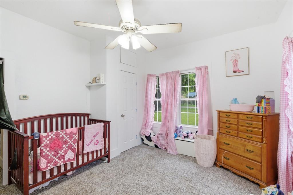 525 S Austin Street Property Photo 14