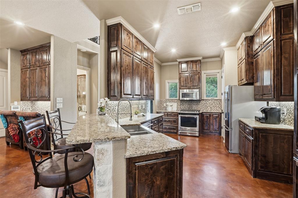 1083 Antler Drive Property Photo 10