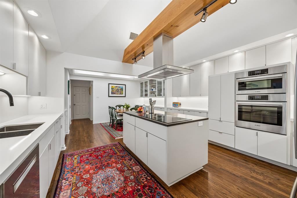 5008 Briar Tree Drive Property Photo 3