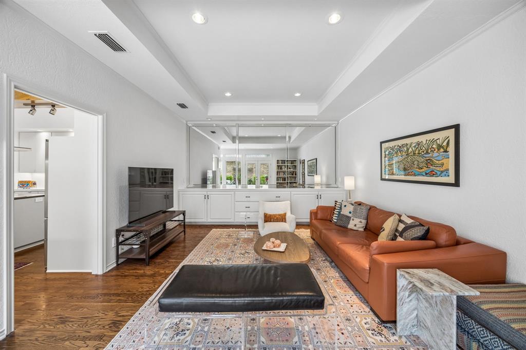 5008 Briar Tree Drive Property Photo 15