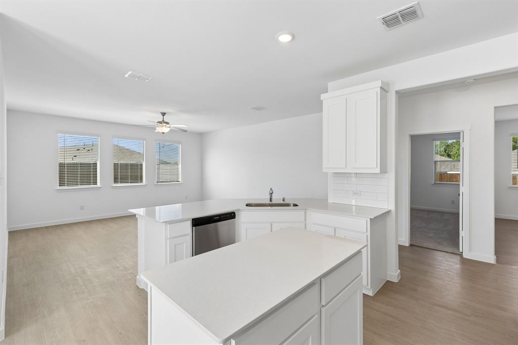 1527 Fearless Lane Property Photo 7
