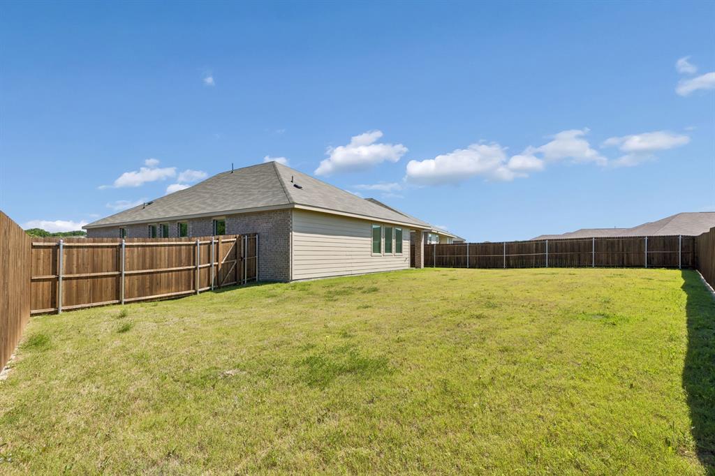 1527 Fearless Lane Property Photo 18