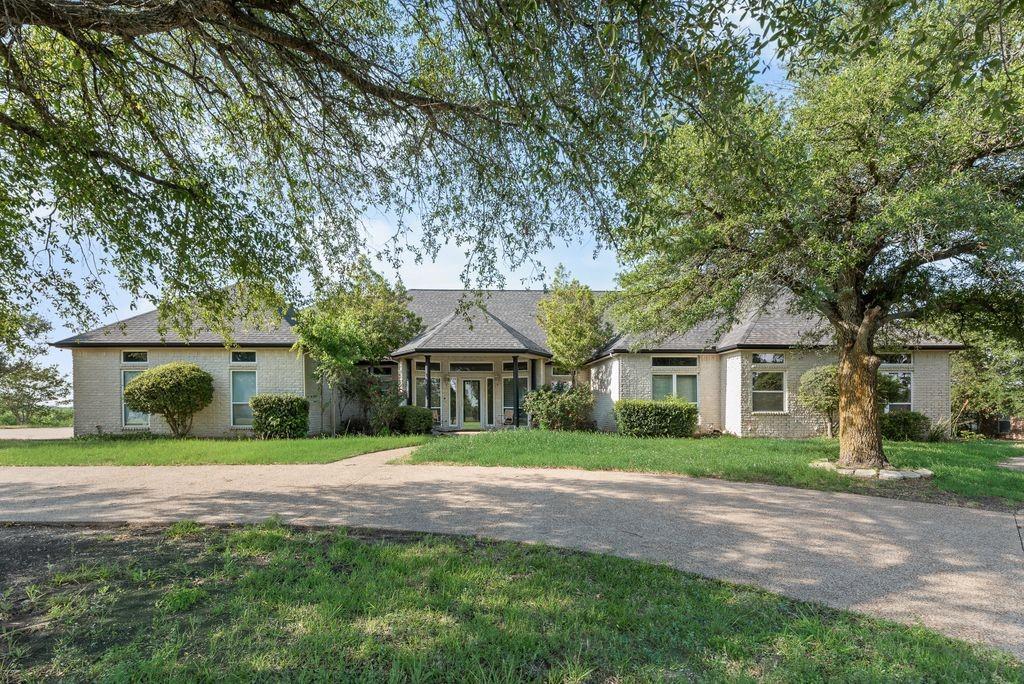 120 Chambers Drive Property Photo 1