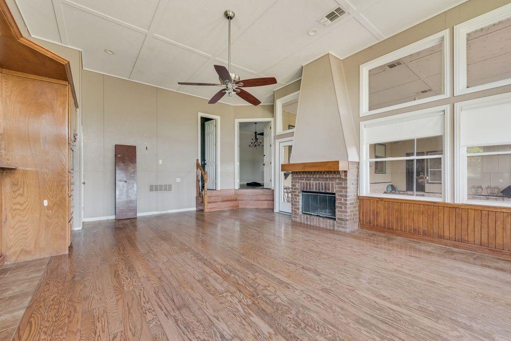 120 Chambers Drive Property Photo 4