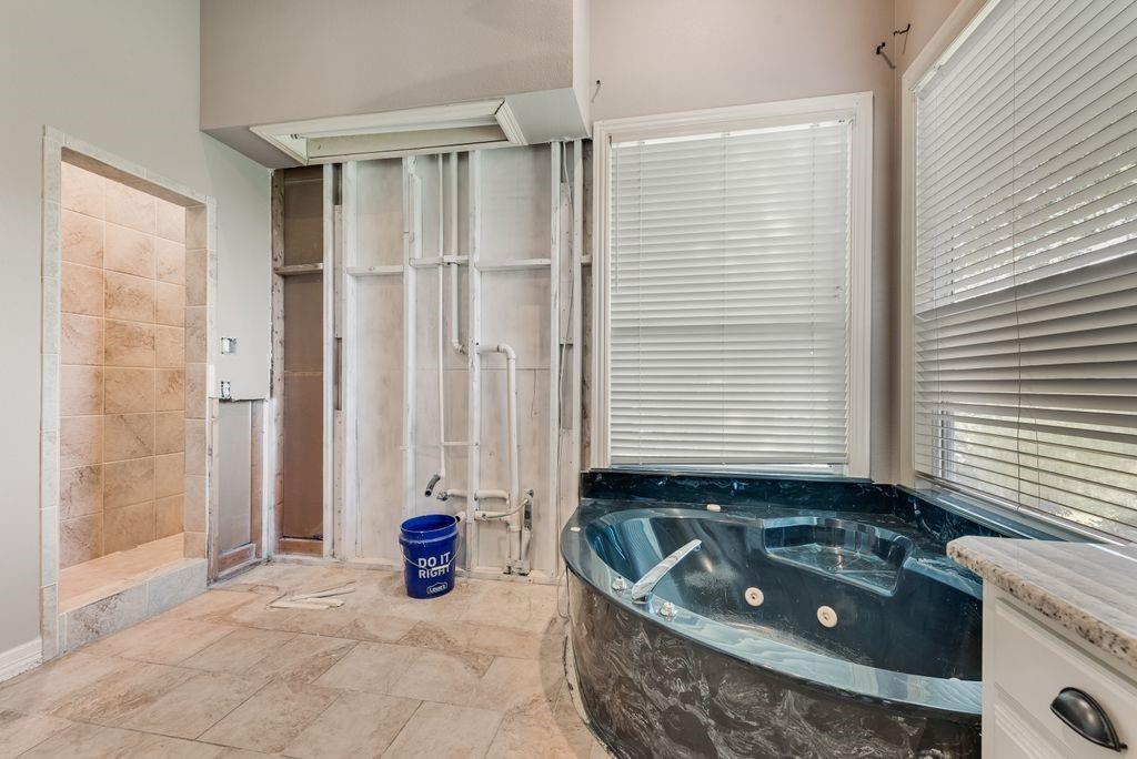 120 Chambers Drive Property Photo 16