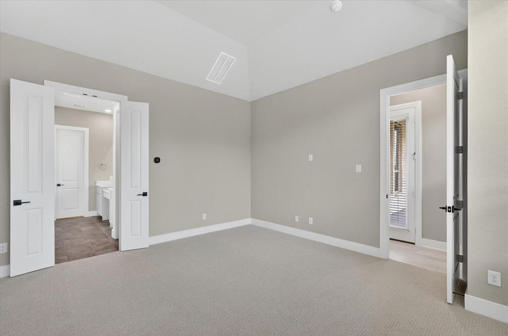 2720 Buckingham Lane Property Photo 10