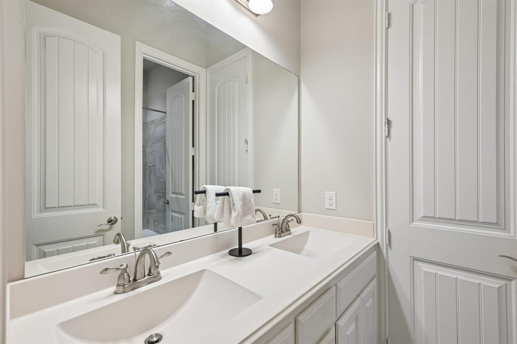 708 Providence Property Photo 24