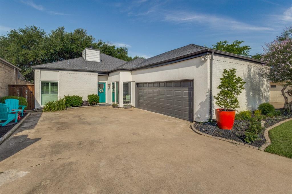 209 Oak Hill Drive Property Photo 1