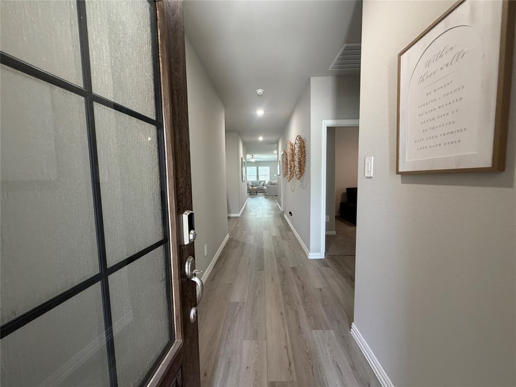 706 Easthill Drive Property Photo 4