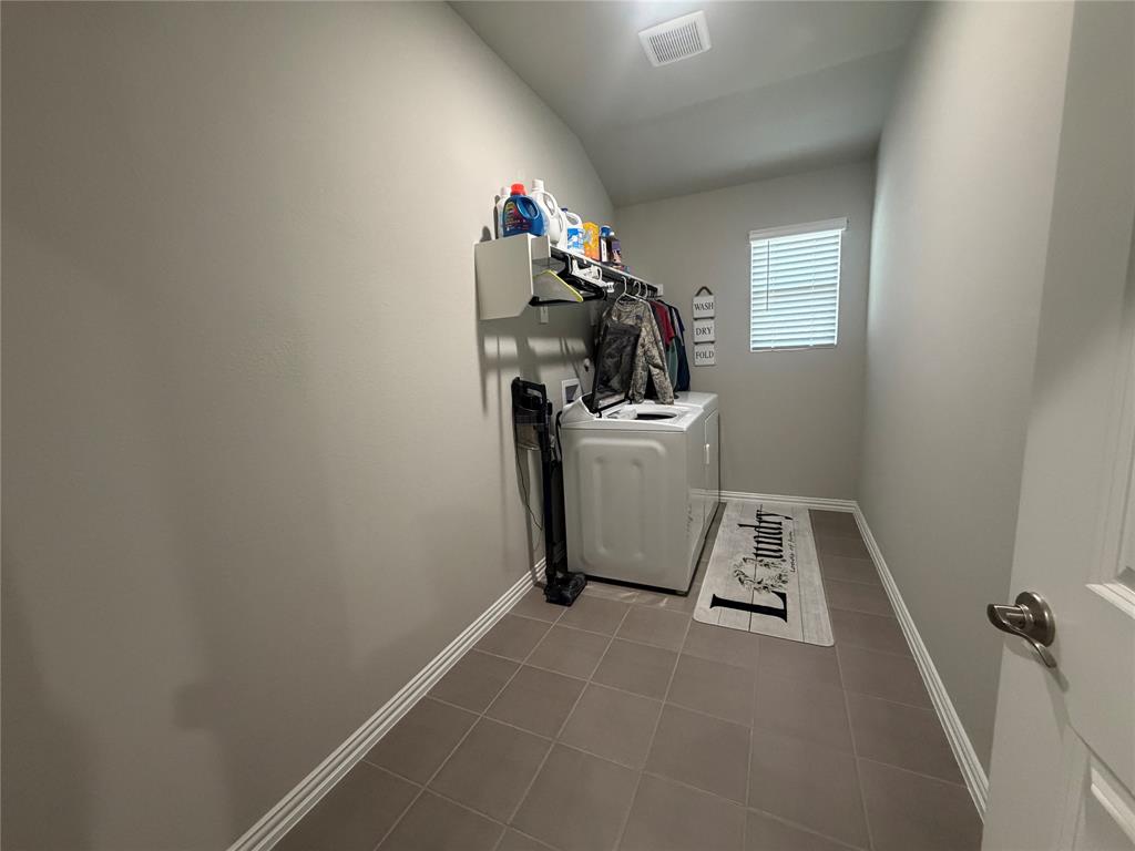 706 Easthill Drive Property Photo 24