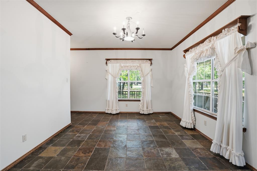 1000 Barry Lane Property Photo 8