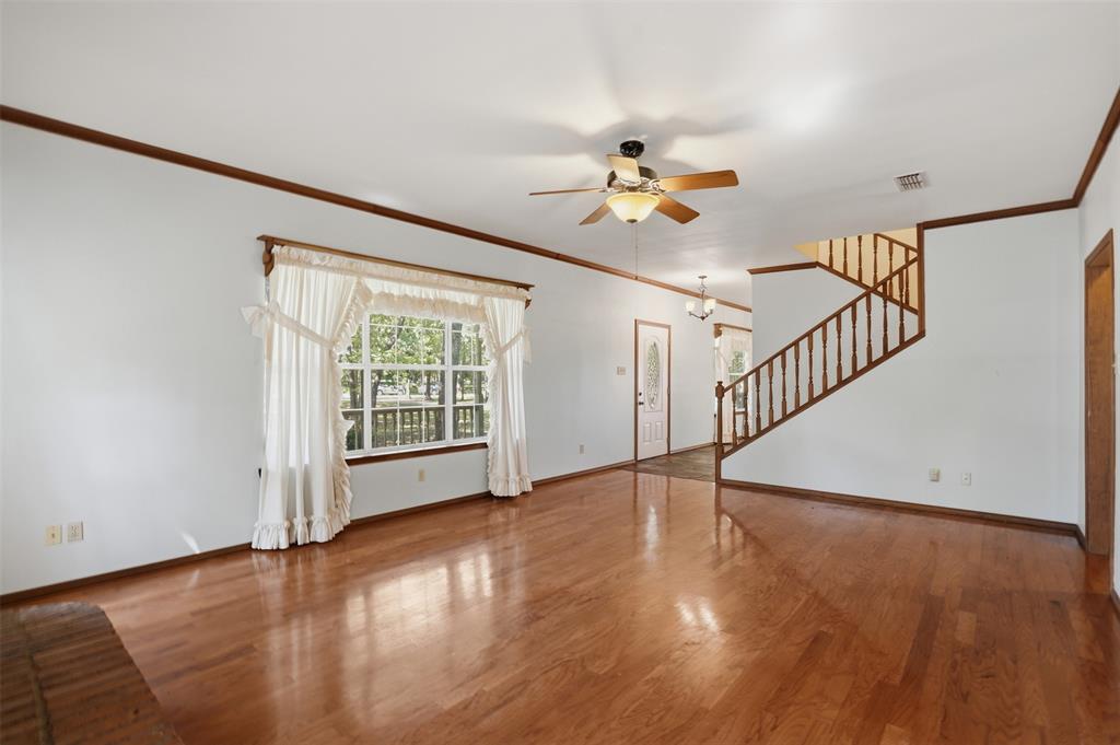 1000 Barry Lane Property Photo 13