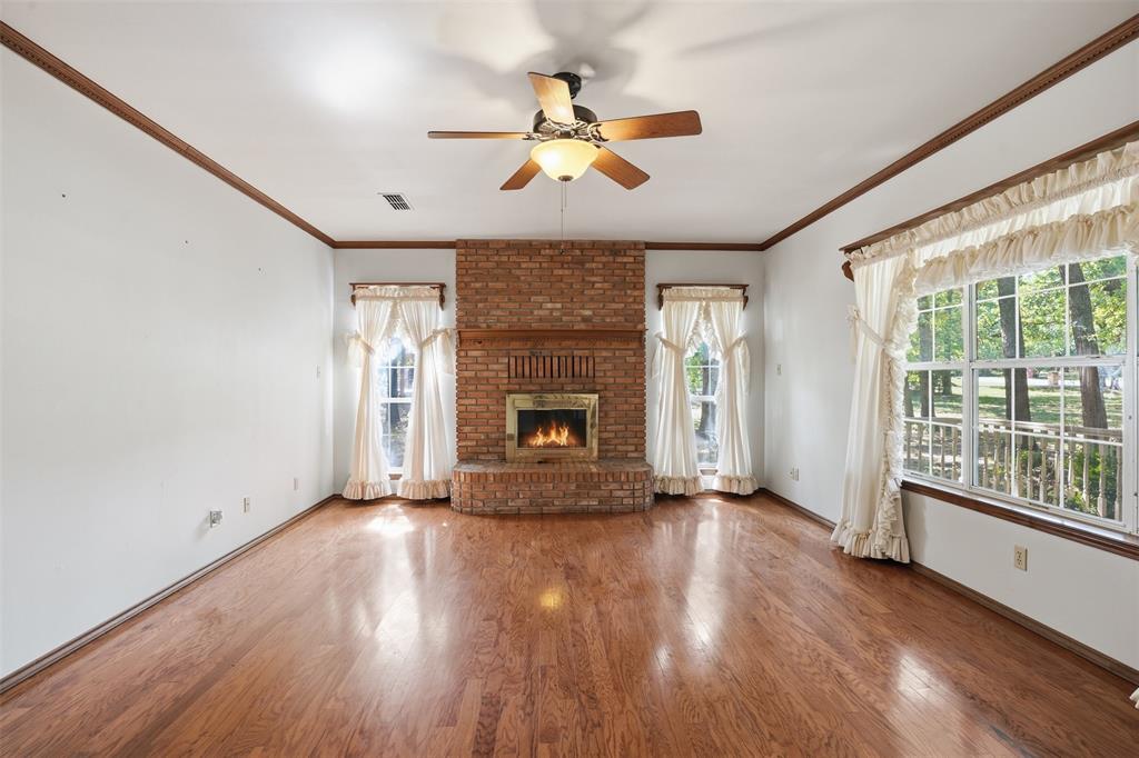 1000 Barry Lane Property Photo 14
