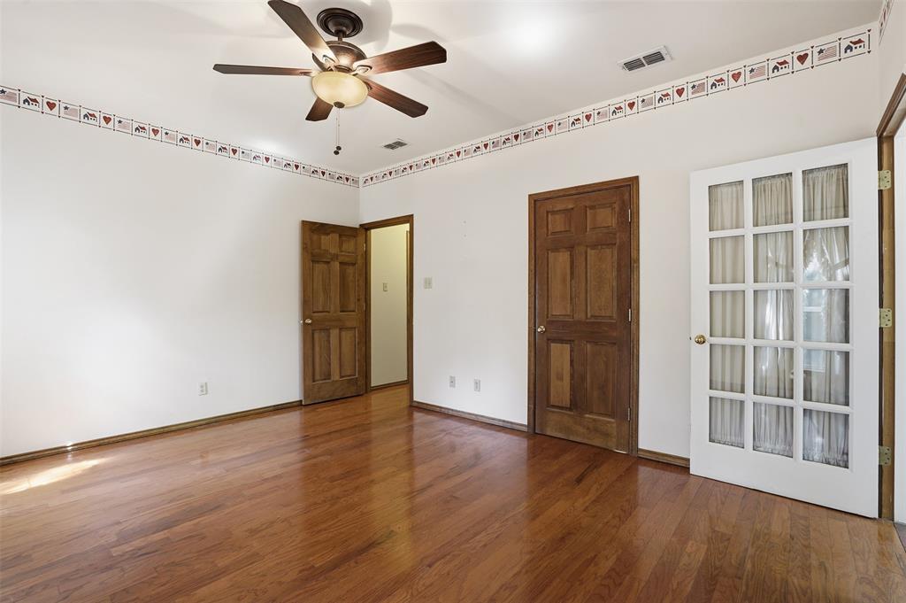 1000 Barry Lane Property Photo 16