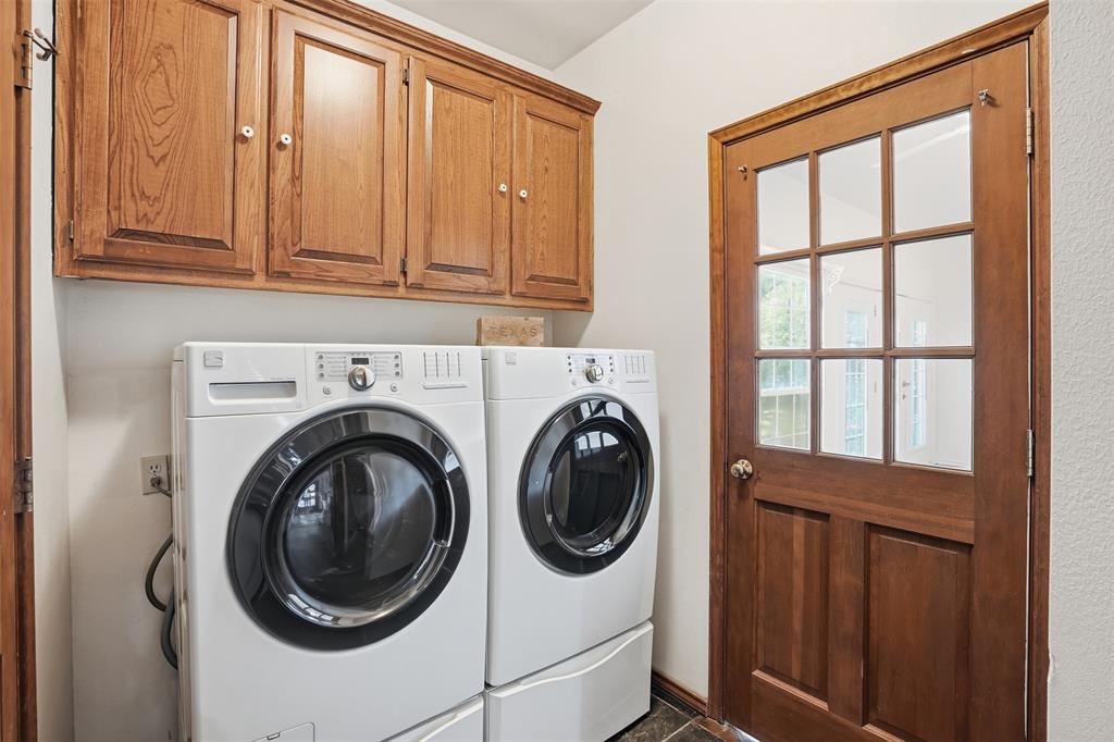 1000 Barry Lane Property Photo 25