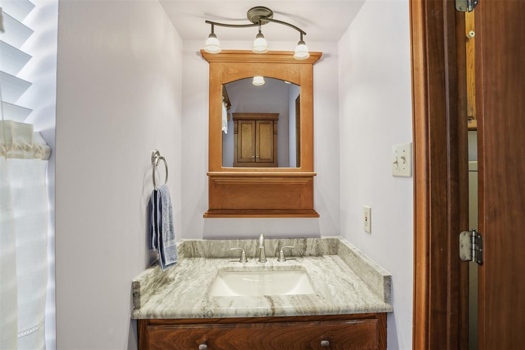 1000 Barry Lane Property Photo 26