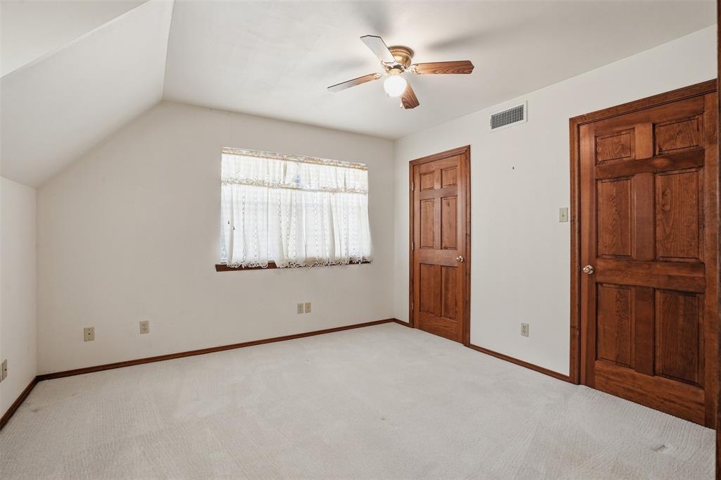 1000 Barry Lane Property Photo 29