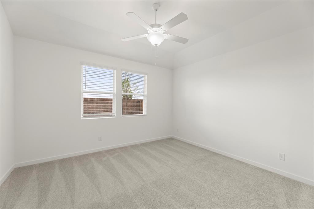 5915 Laurel Lake Lane Property Photo 15