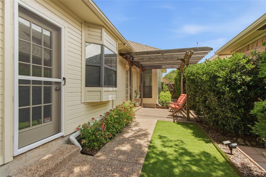 18947 Misthaven Place Property Photo 32
