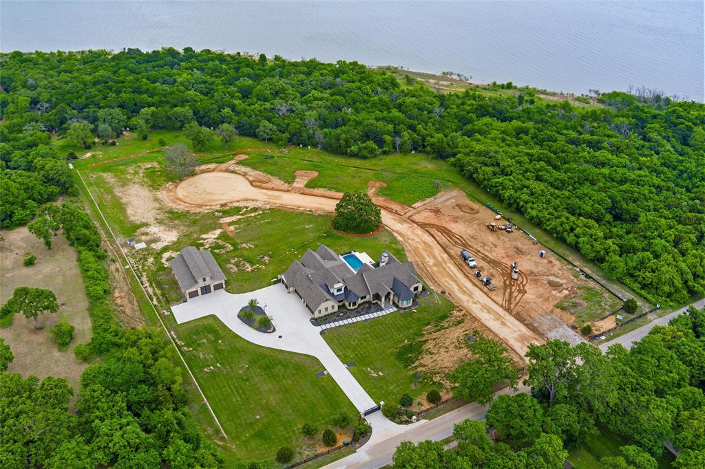 2 Hideaway Property Photo 12