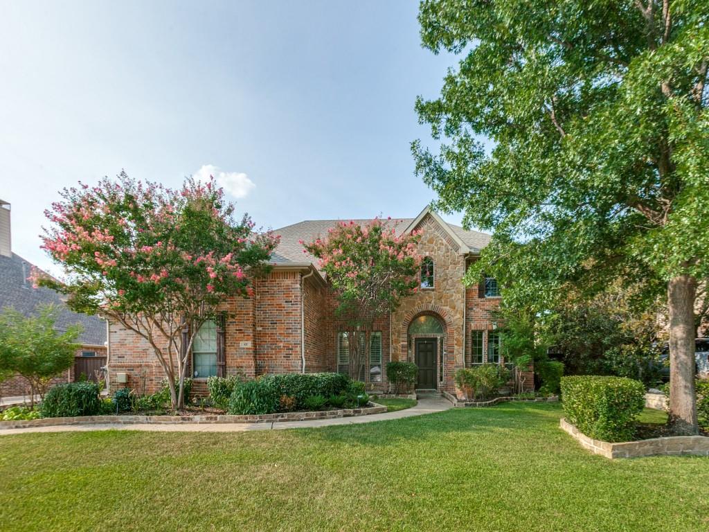 421 Shady Oaks Drive Property Photo 1