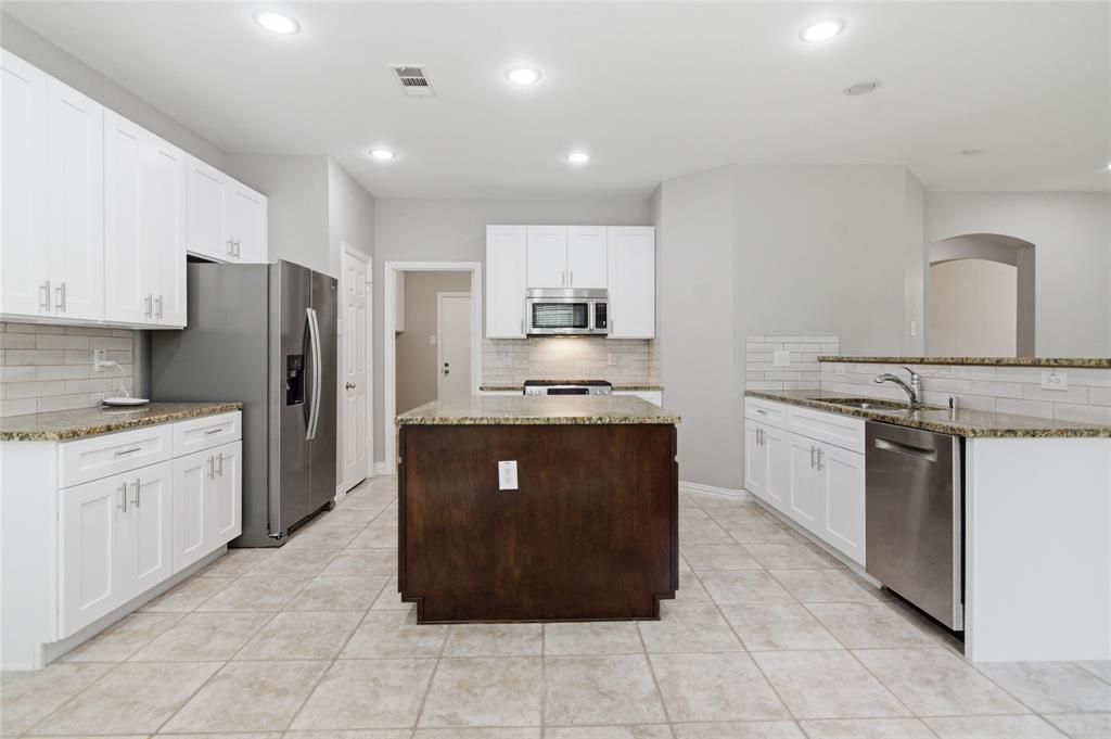 1411 Golf Club Drive Property Photo 17