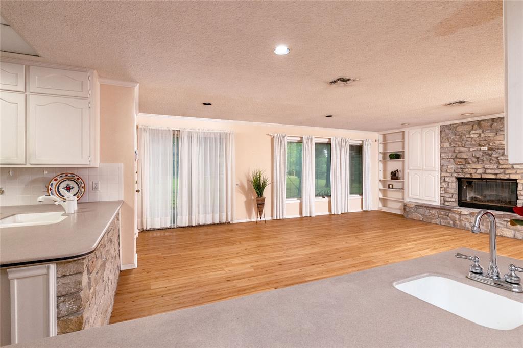 619 Baylor Street Property Photo 14