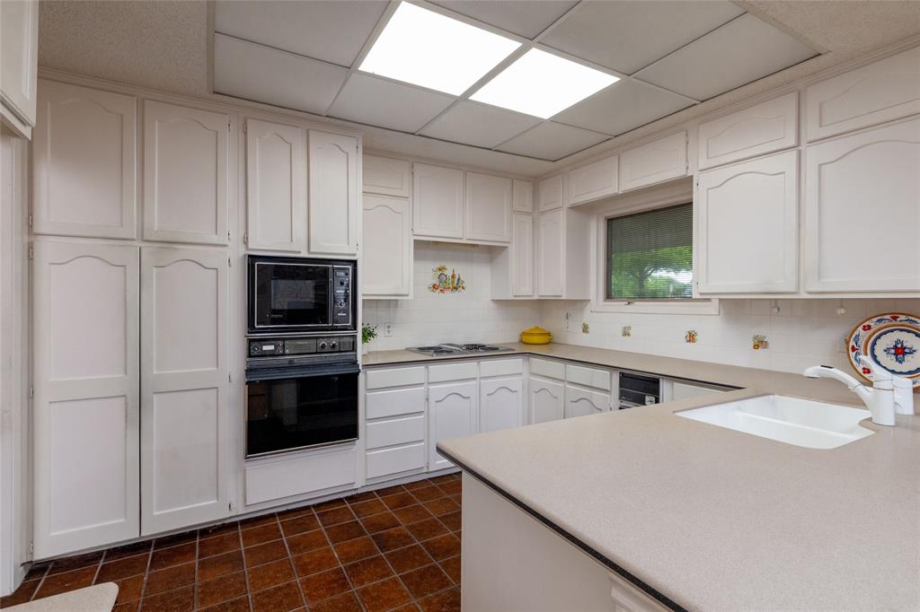 619 Baylor Street Property Photo 19