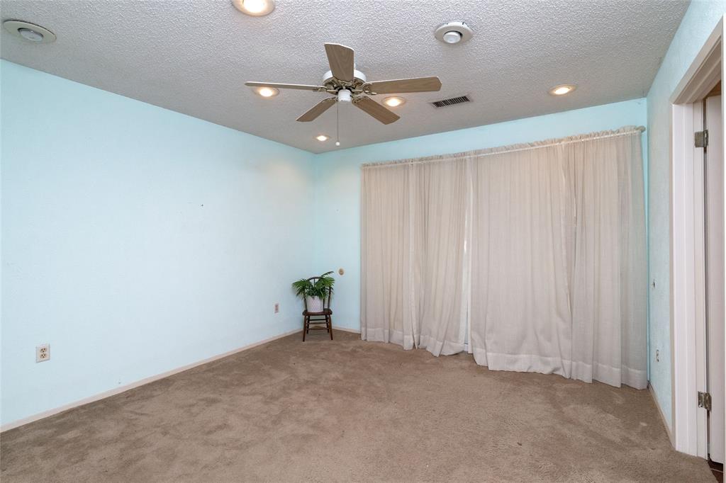 619 Baylor Street Property Photo 23