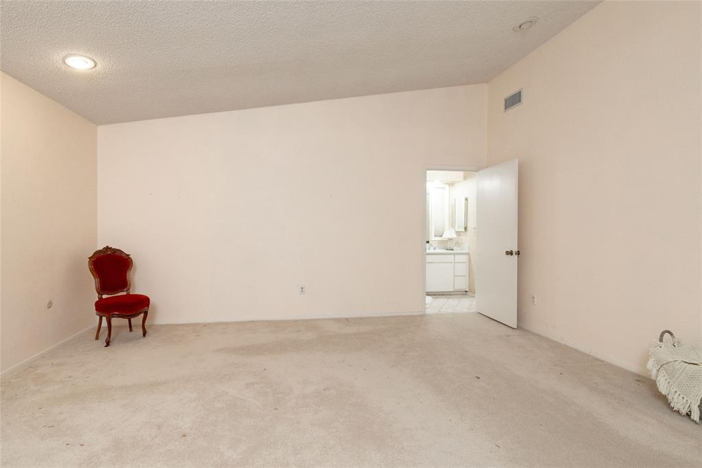 619 Baylor Street Property Photo 26