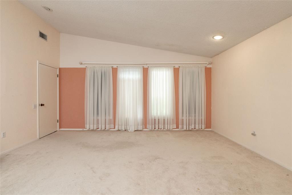 619 Baylor Street Property Photo 27