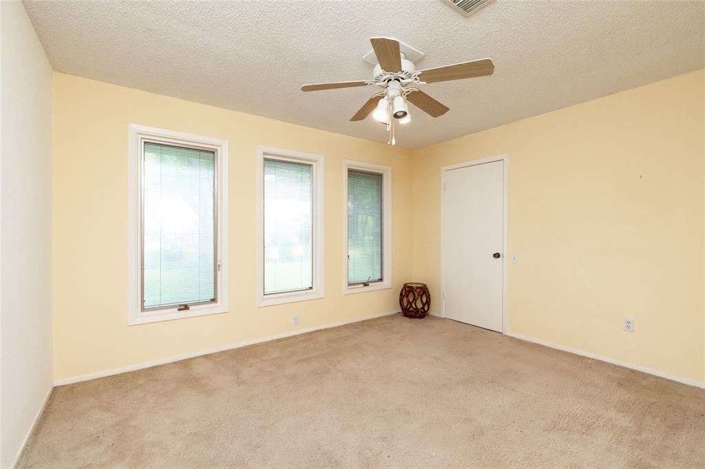 619 Baylor Street Property Photo 33