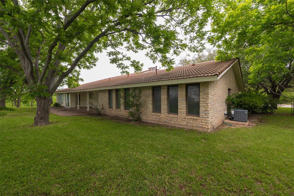 619 Baylor Street Property Photo 38