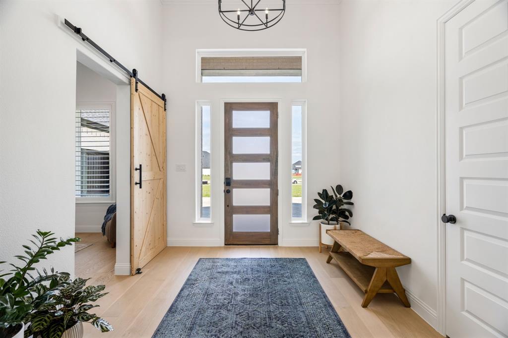 456 Infinito Drive Property Photo 4